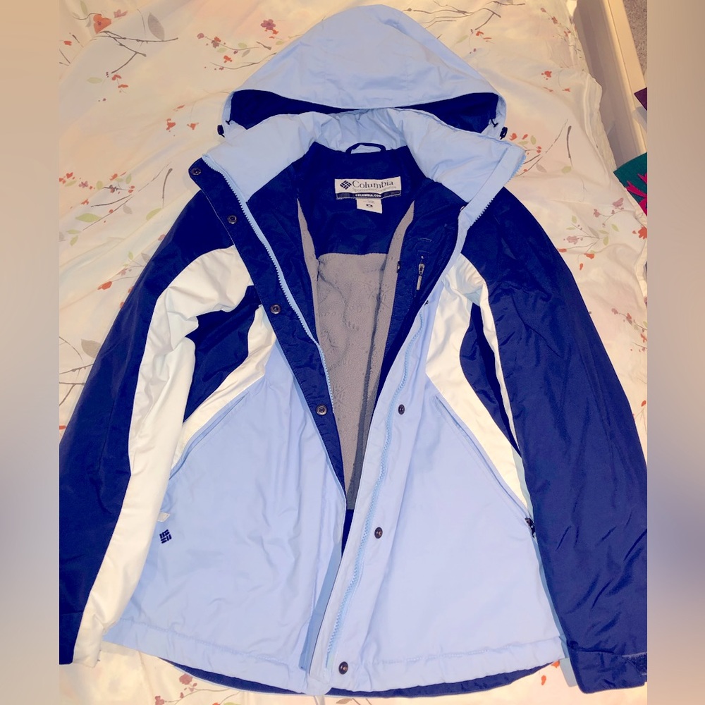 Columbia - water resistant winter coat. Size M.